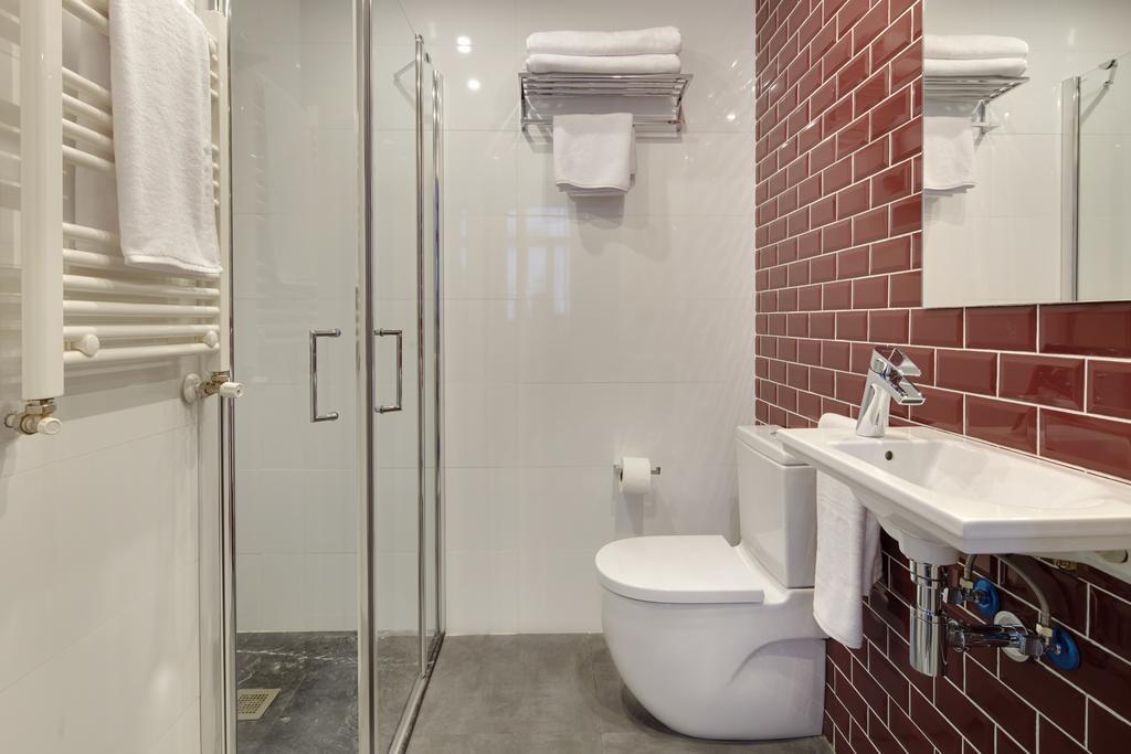 Don Cecilio Guesthouse Сан Себастиан Екстериор снимка